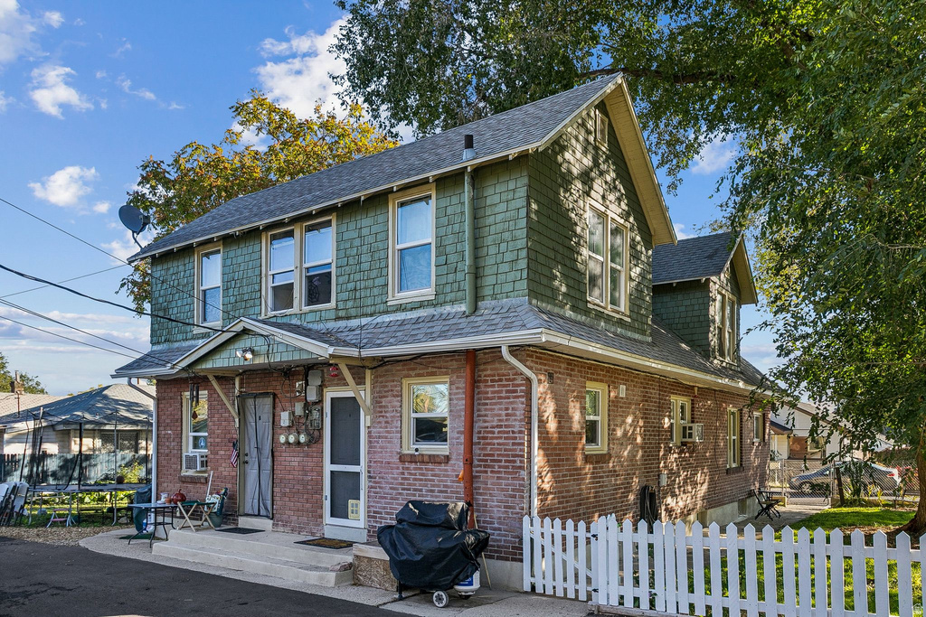 2992 S 8850 W Magna, UT 84044