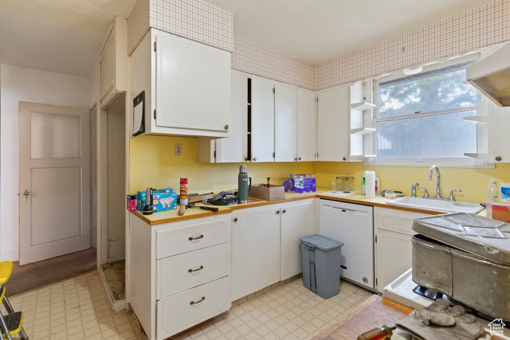 225 CHIMES DR South Ogden, UT 84405