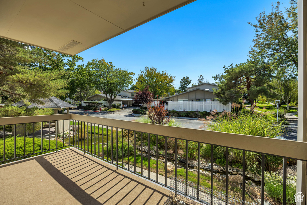 Photo 17 for MLS #2113817 at 1697 E Woodbridge Dr #4