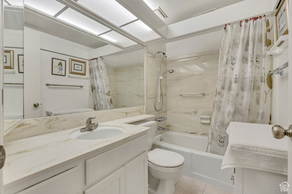 Photo 16 for MLS #2113817 at 1697 E Woodbridge Dr #4