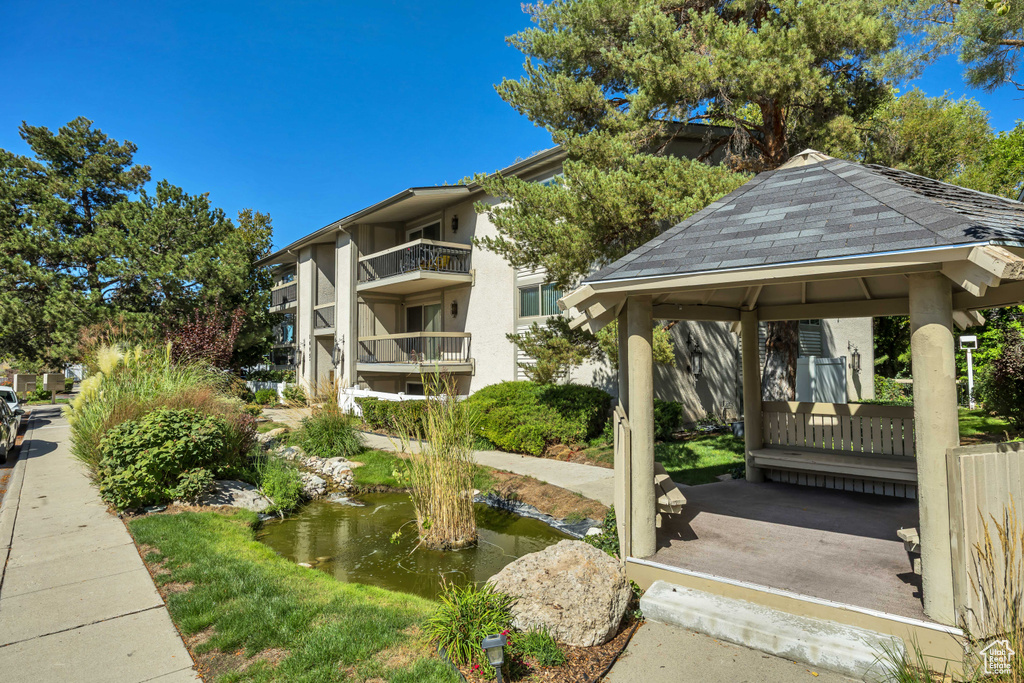 Photo 2 for MLS #2113817 at 1697 E Woodbridge Dr #4