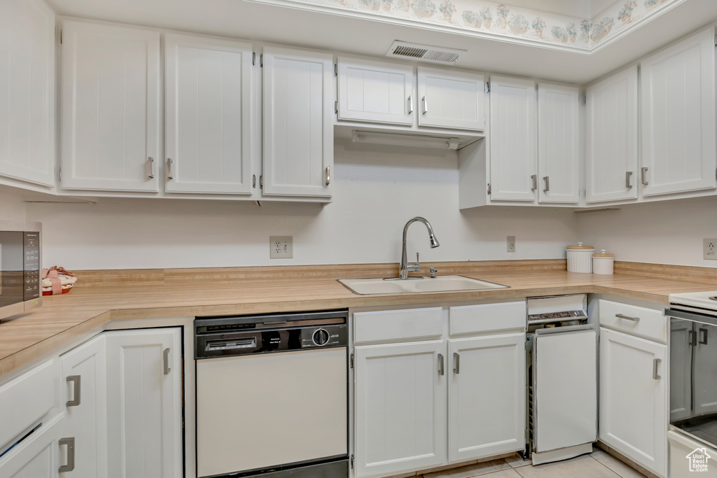 Photo 10 for MLS #2113817 at 1697 E Woodbridge Dr #4