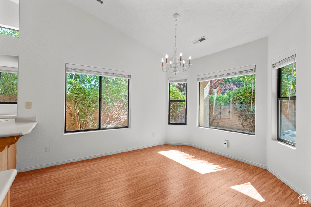 Photo 21 for MLS #2113827 at 545 S Valley Dr #162