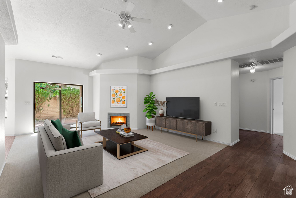 Photo 3 for MLS #2113827 at 545 S Valley Dr #162