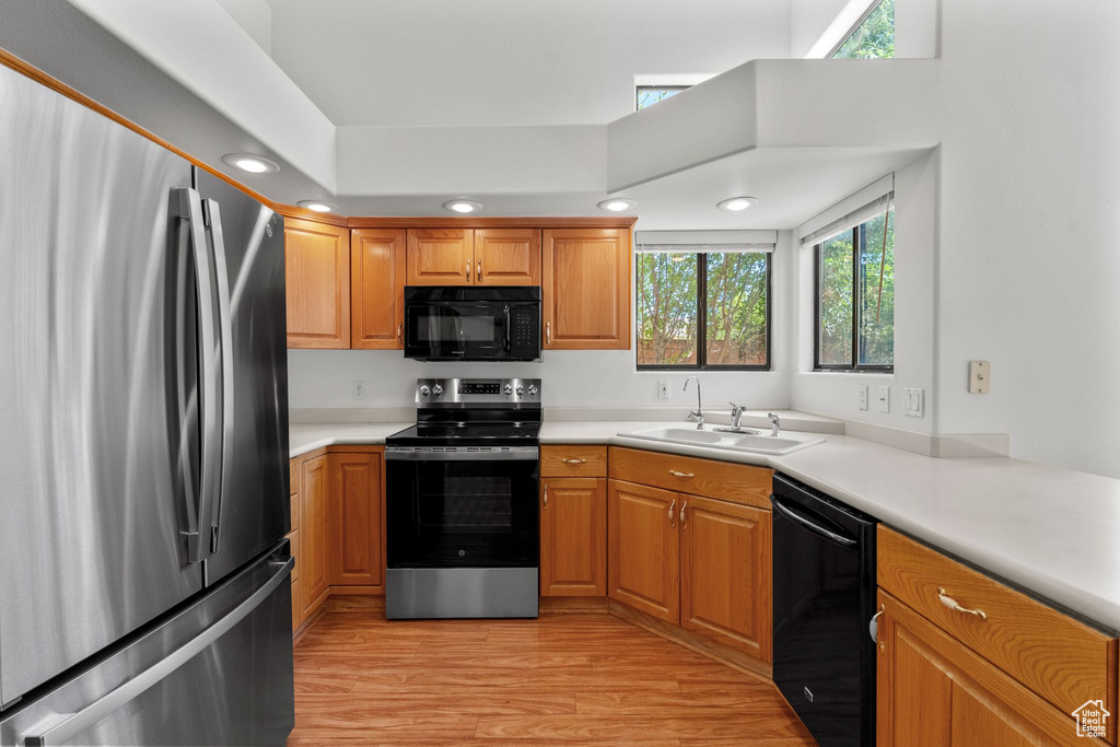 Photo 23 for MLS #2113827 at 545 S Valley Dr #162