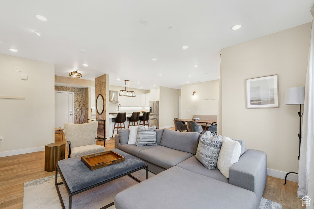 Photo 3 for MLS #2113839 at 2240 E Laney Ave #302