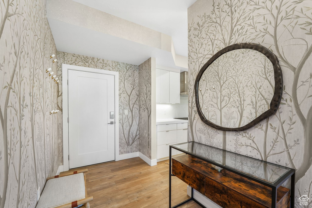 Photo 2 for MLS #2113839 at 2240 E Laney Ave #302