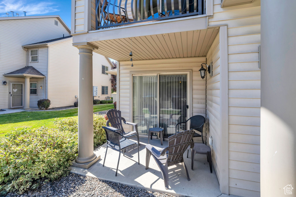 Photo 3 for MLS #2113841 at 466 S 2550 West #1