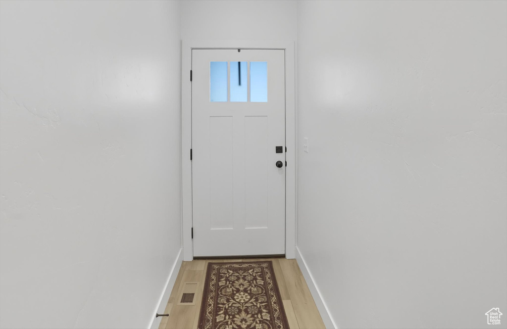 Photo 3 for MLS #2113846 at 813 S 380 East