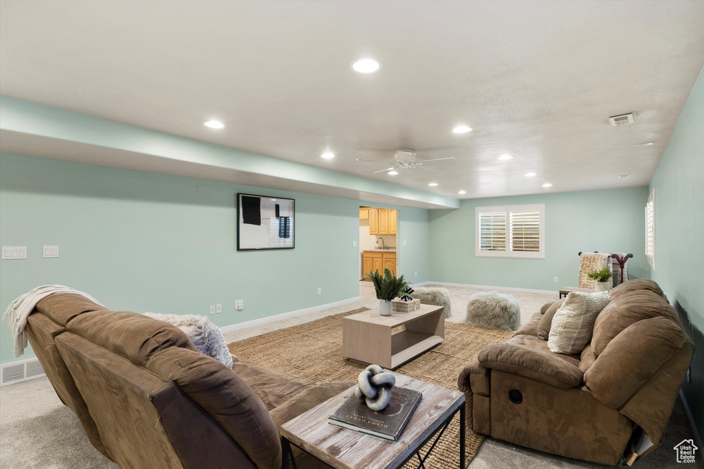 2127 S 350 E Clearfield, UT 84015