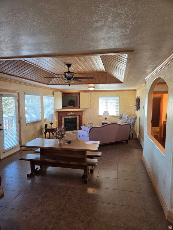 2034 S COTTAGE LN Garden City, UT 84028