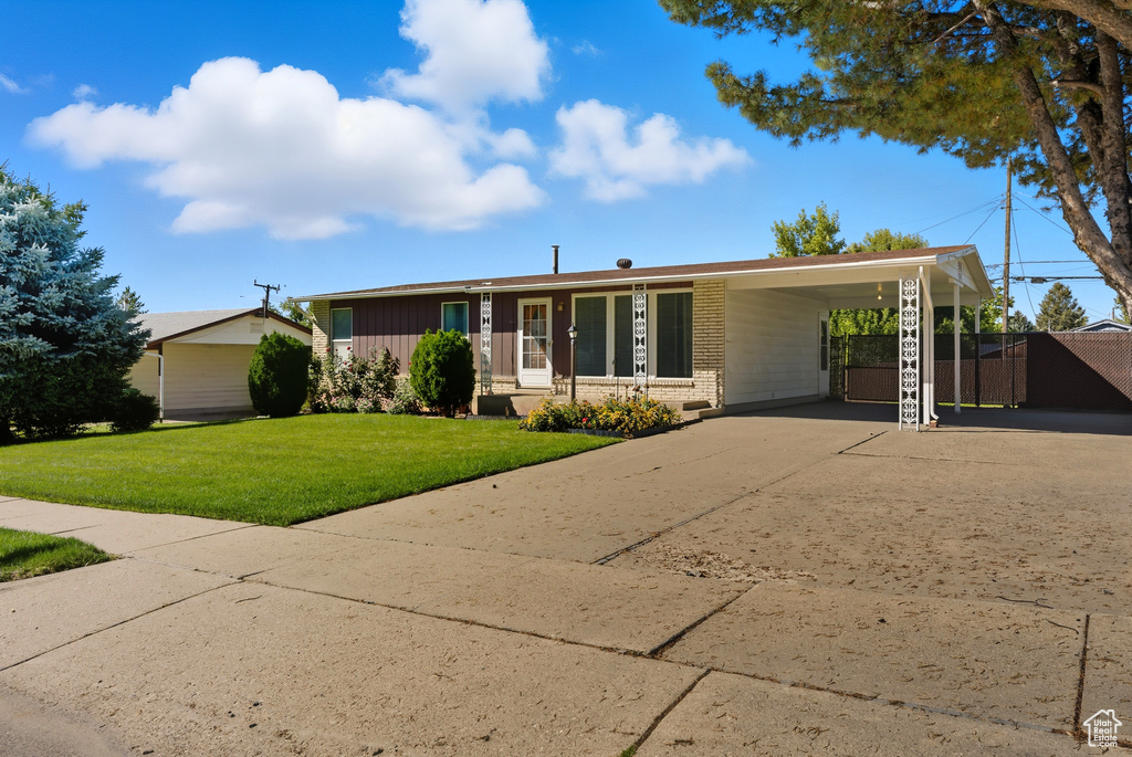 Photo 2 for MLS #2113889 at 551 Colonial St