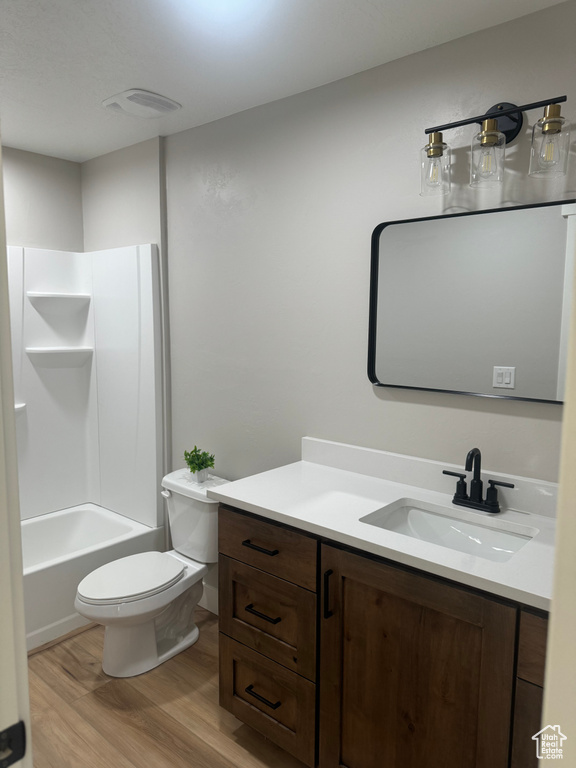 Photo 14 for MLS #2113892 at 135 S 350 East