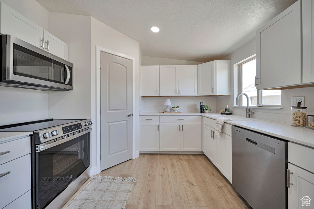 Photo 6 for MLS #2113896 at 1998 W Theckston Rd