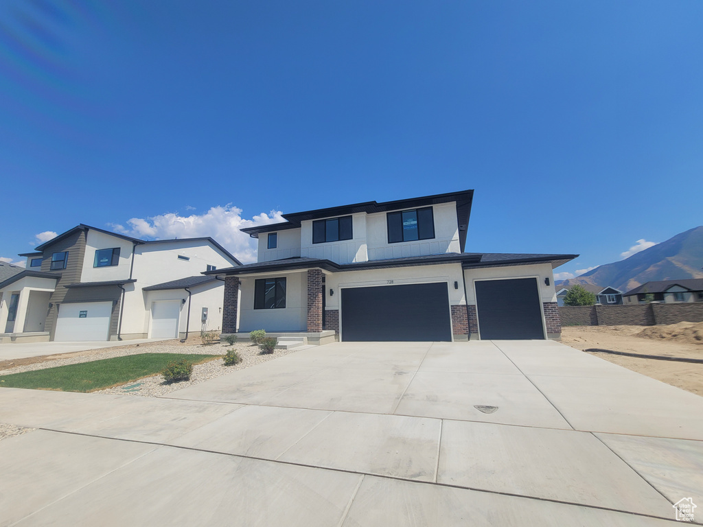 Photo 2 for MLS #2113903 at 669 N Plainsman Dr #112