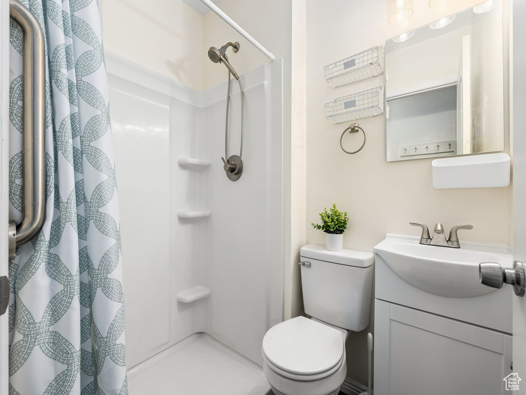 374 N CENTER ST American Fork, UT 84003