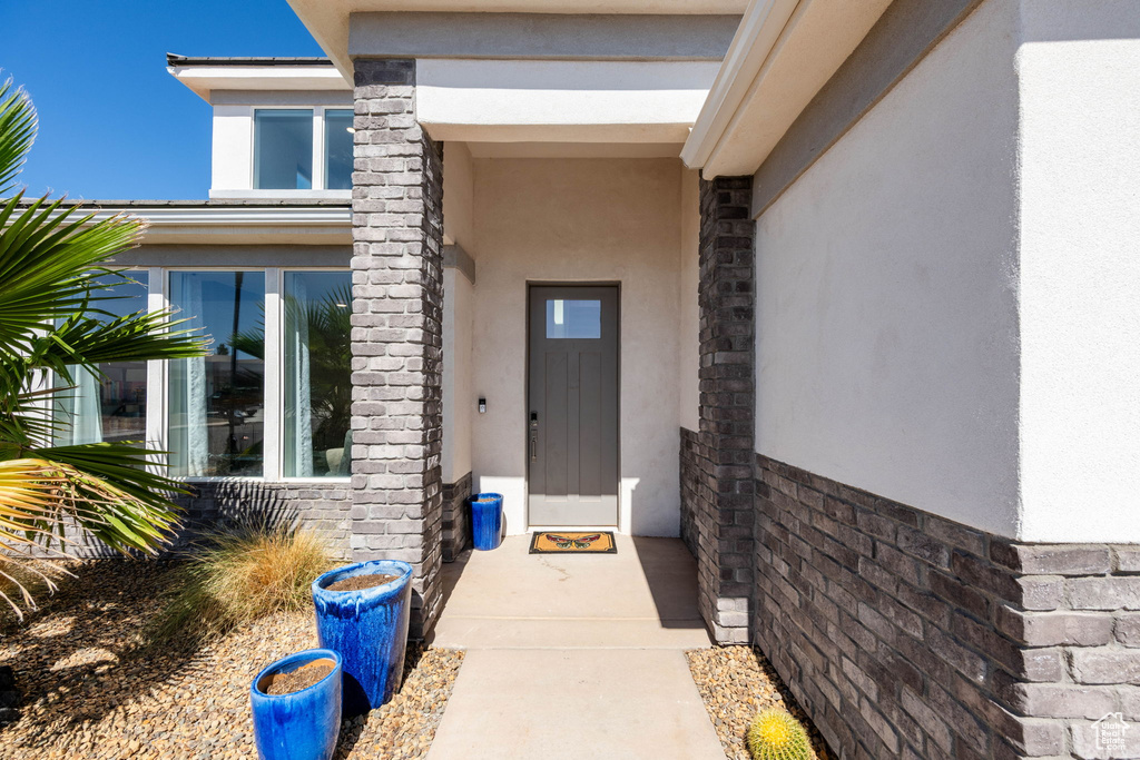 Photo 6 for MLS #2113916 at 1163 E Cheyenne Way