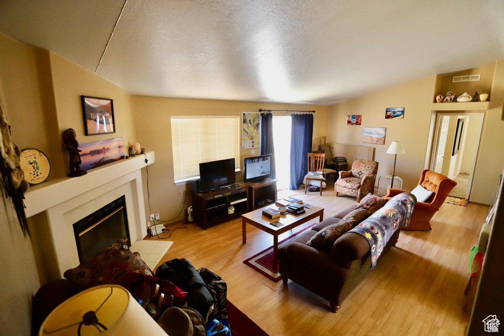 Photo 15 for MLS #2113929 at 303 W Plateau Pl #91