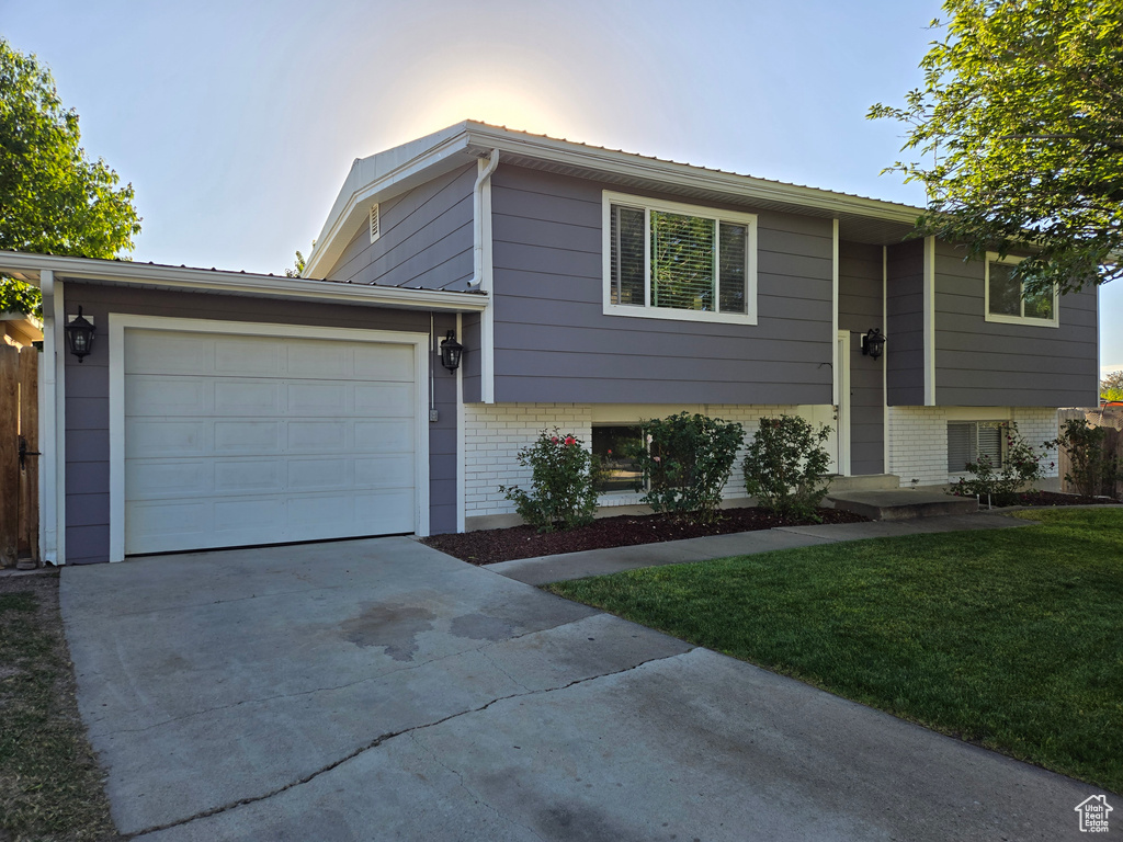 3906 S BOOTHILL CIR West Valley City, UT 84120