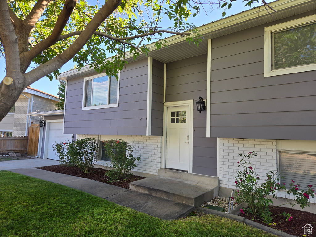 3906 S BOOTHILL CIR West Valley City, UT 84120