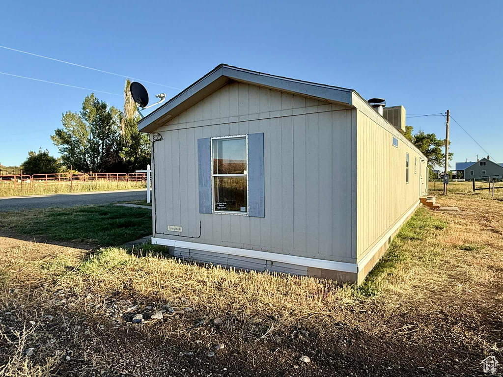 9393 N 9000 E Tridell, UT 84076