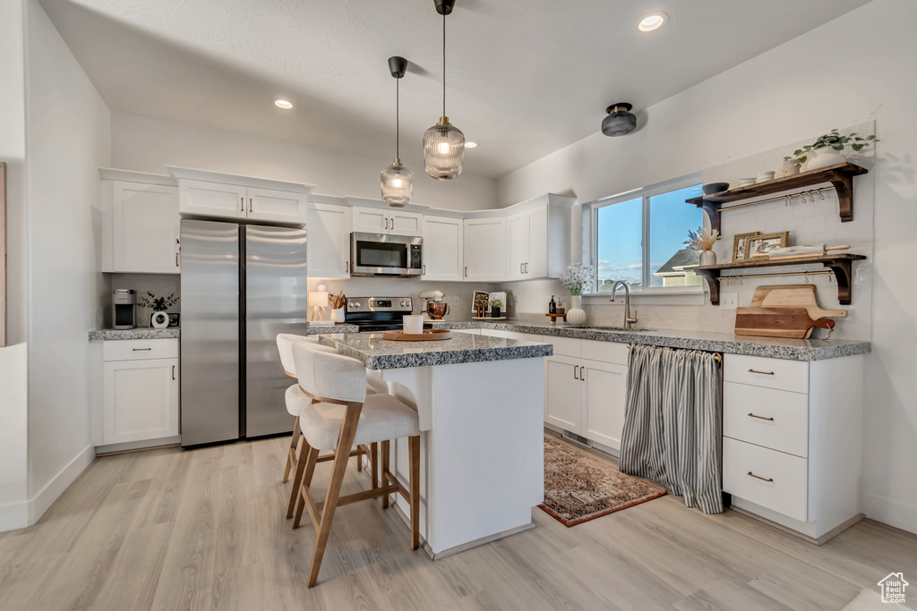 7194 N CRYSTAL BROOK DR Eagle Mountain, UT 84005