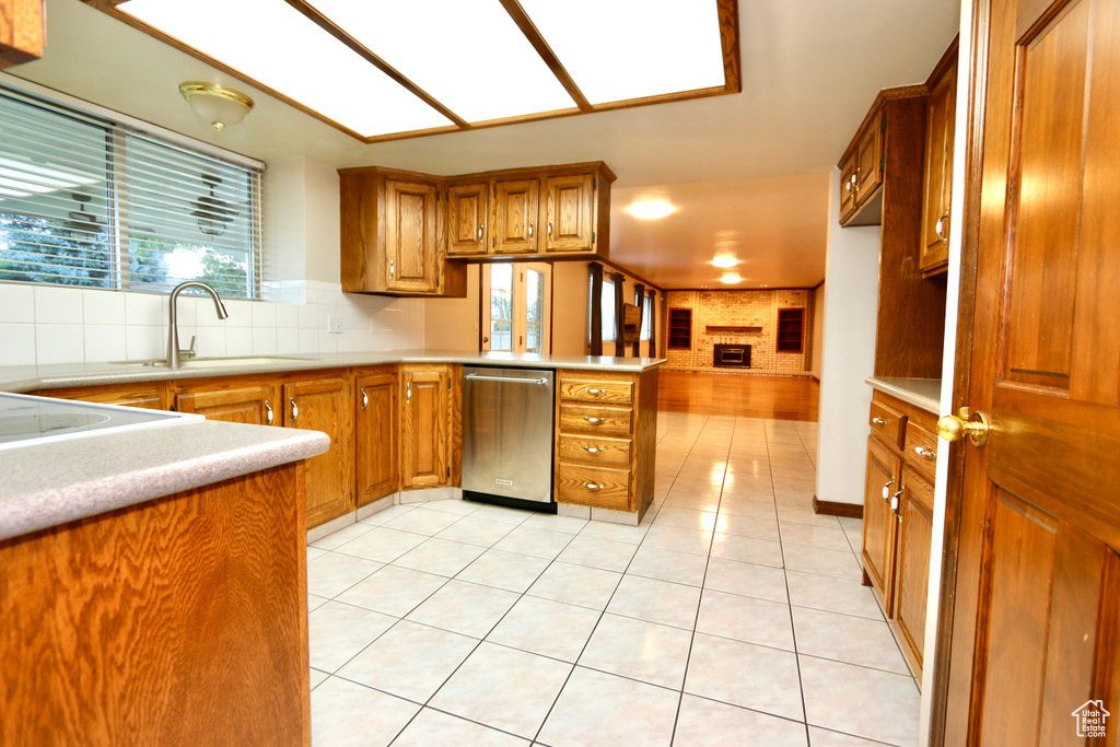 912 W HOLLYCREST DR South Jordan, UT 84095