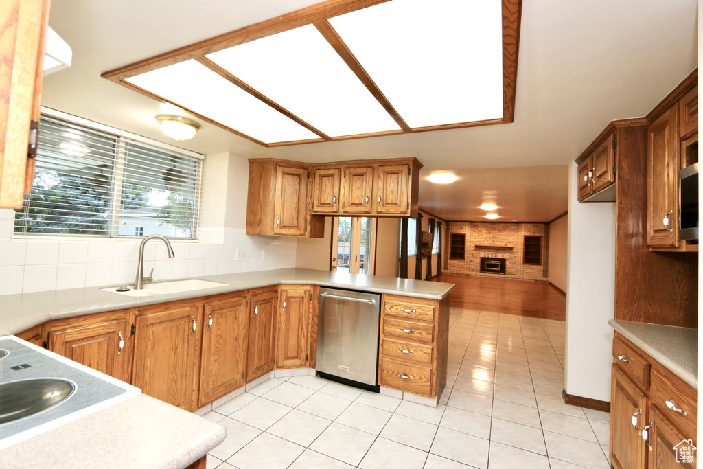 912 W HOLLYCREST DR South Jordan, UT 84095