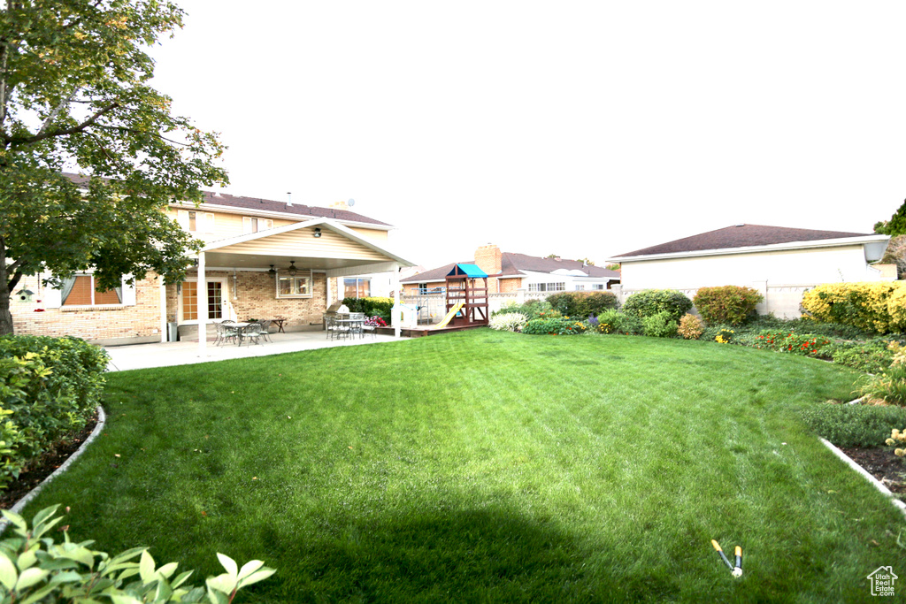 912 W HOLLYCREST DR South Jordan, UT 84095