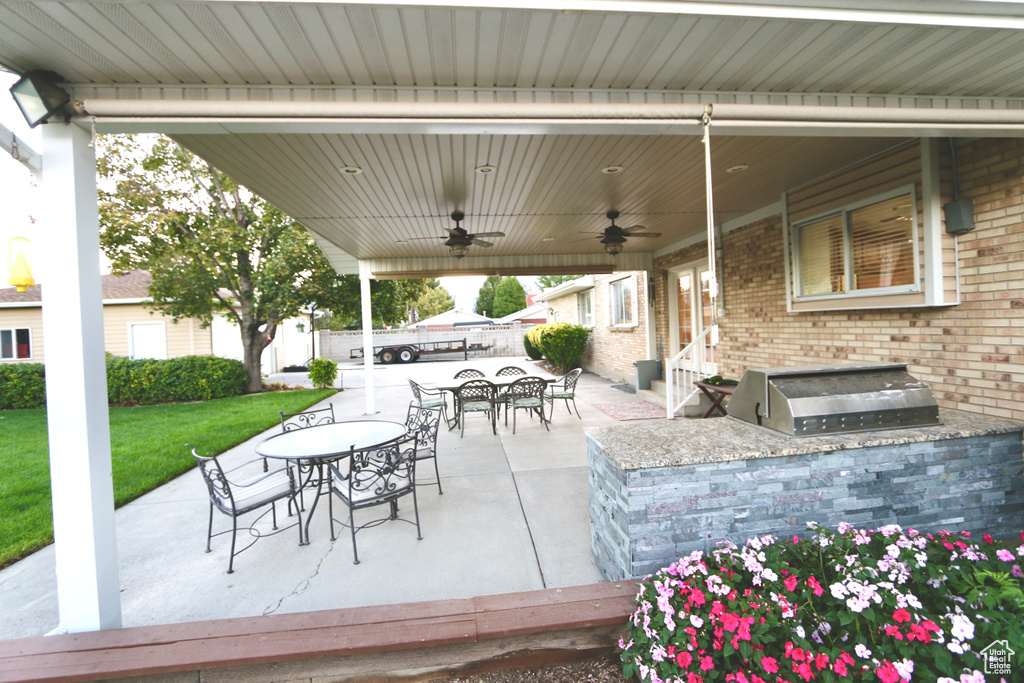 912 W HOLLYCREST DR South Jordan, UT 84095