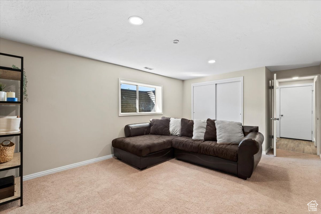 285 CONSTITUTION WAY North Salt Lake, UT 84054