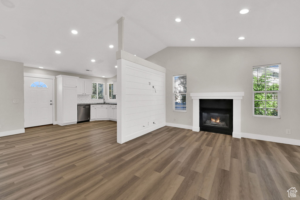 Photo 4 for MLS #2114003 at 384 S Christine Way