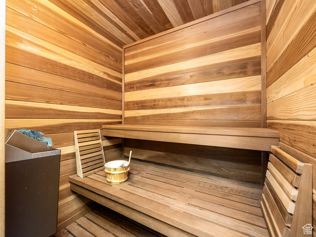 5663 S CHINA CLAY DR Salt Lake City, UT 84118