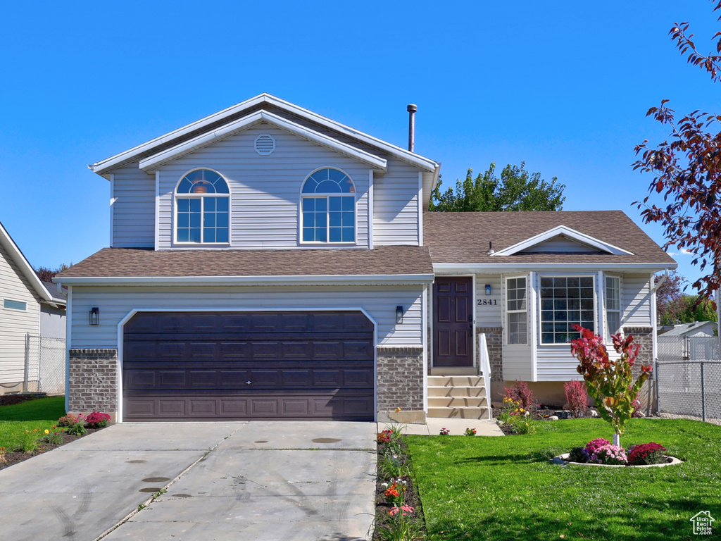 2841 S CLEARBROOK DR West Valley City, UT 84119