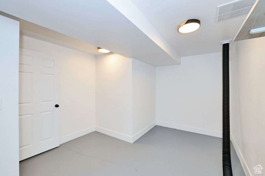 2841 S CLEARBROOK DR West Valley City, UT 84119