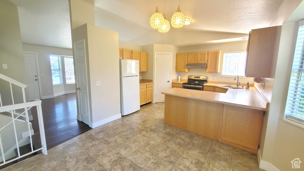 6928 S BEARGRASS RD West Jordan, UT 84081