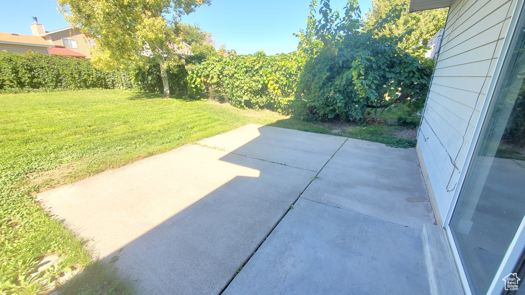 6928 S BEARGRASS RD West Jordan, UT 84081