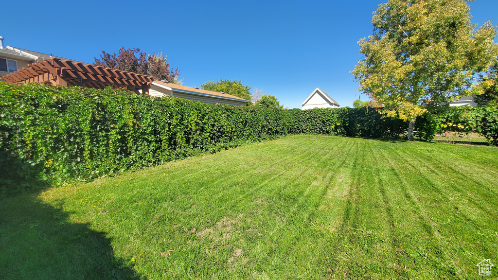 6928 S BEARGRASS RD West Jordan, UT 84081