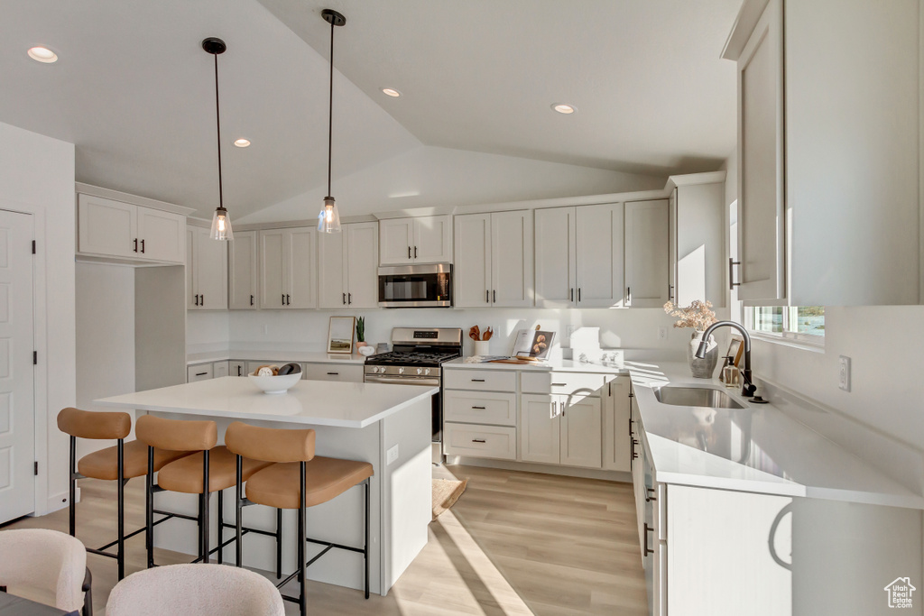 Photo 8 for MLS #2114027 at 3714 N Daffodil Dr