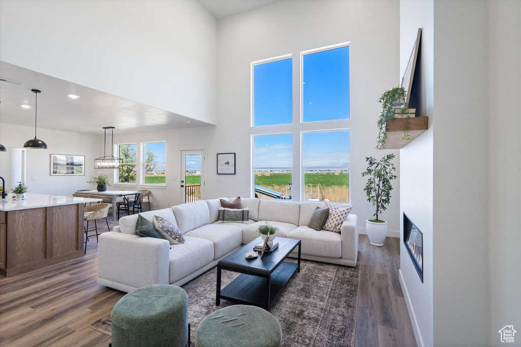 172 W 650 N Salem, UT 84653