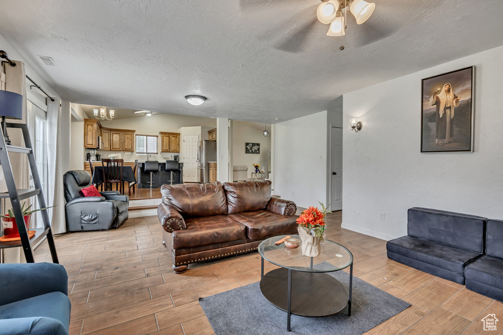 7931 N APACHE LN Eagle Mountain, UT 84005