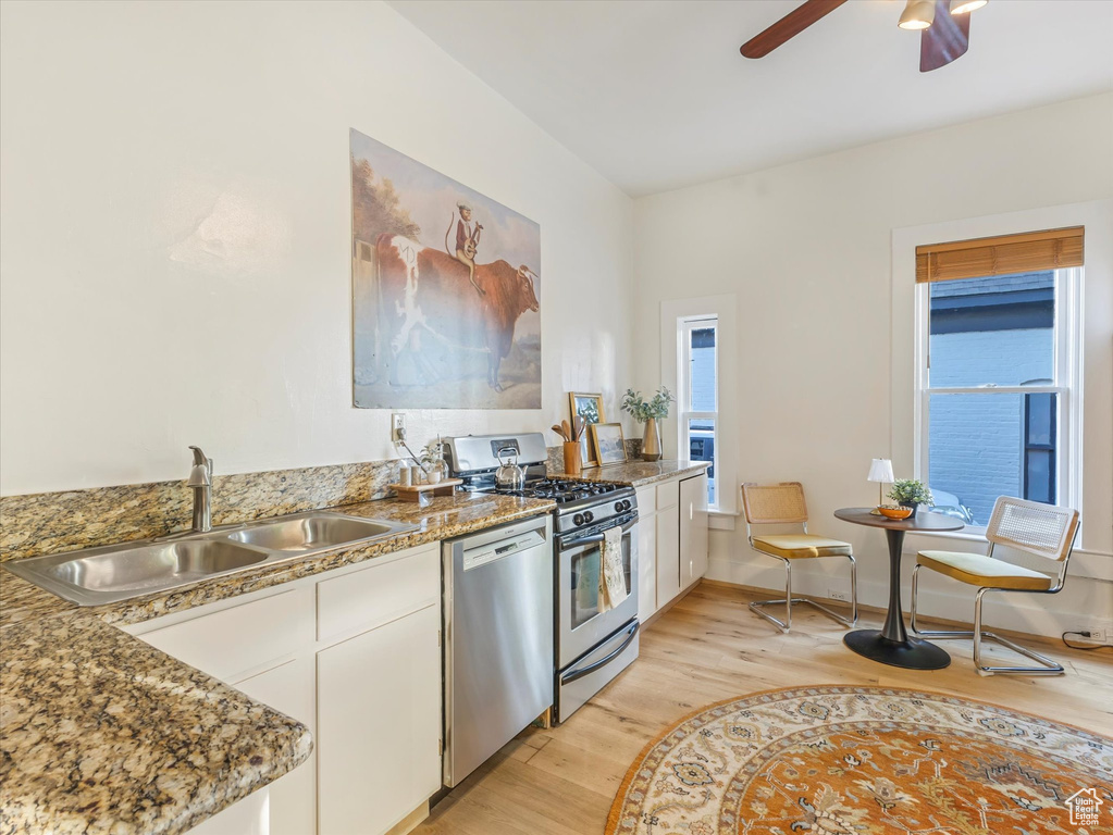 156 S DOOLEY CT Salt Lake City, UT 84102