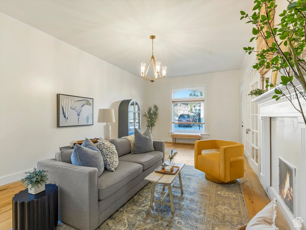 156 S DOOLEY CT Salt Lake City, UT 84102