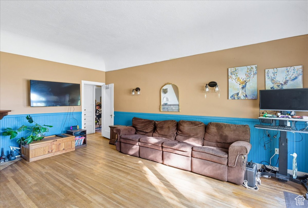 236 S TREMONT ST Tremonton, UT 84337