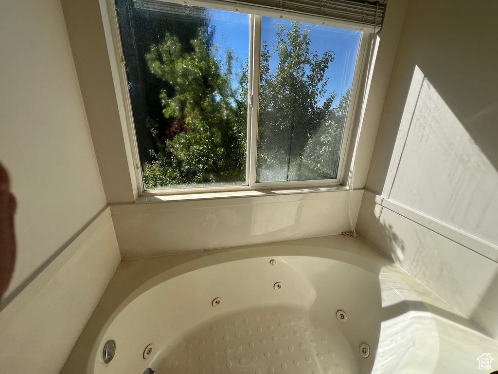 5133 W VILLAGE WOOD DR West Valley City, UT 84120
