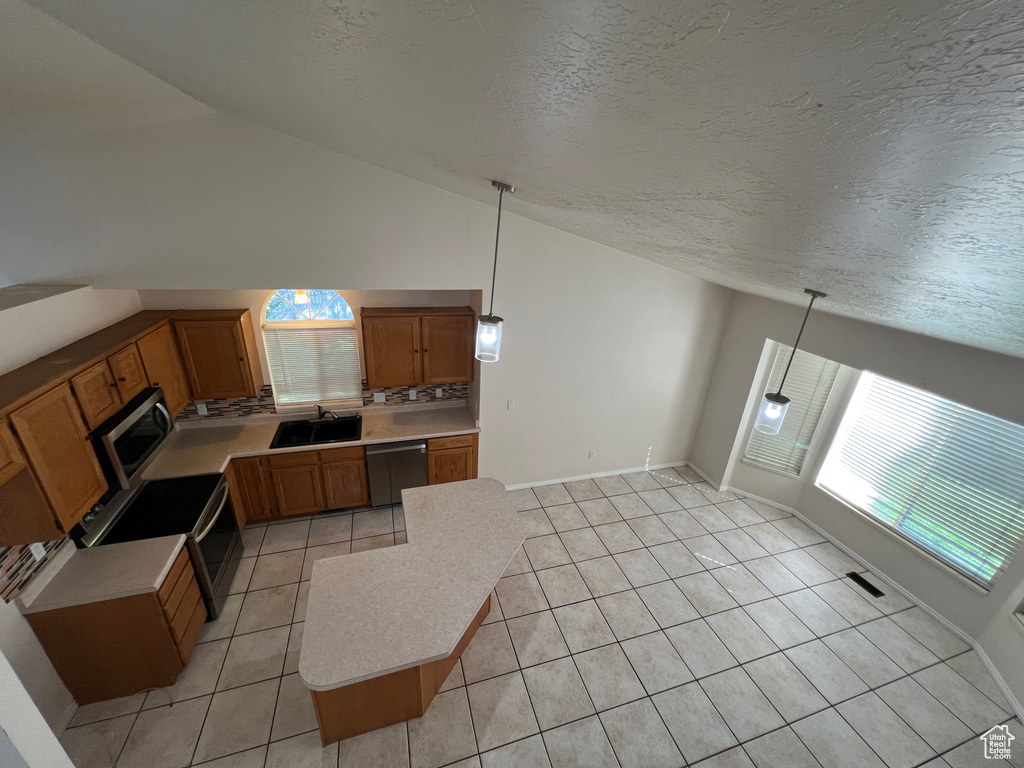 5133 W VILLAGE WOOD DR West Valley City, UT 84120