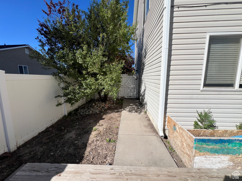 5133 W VILLAGE WOOD DR West Valley City, UT 84120