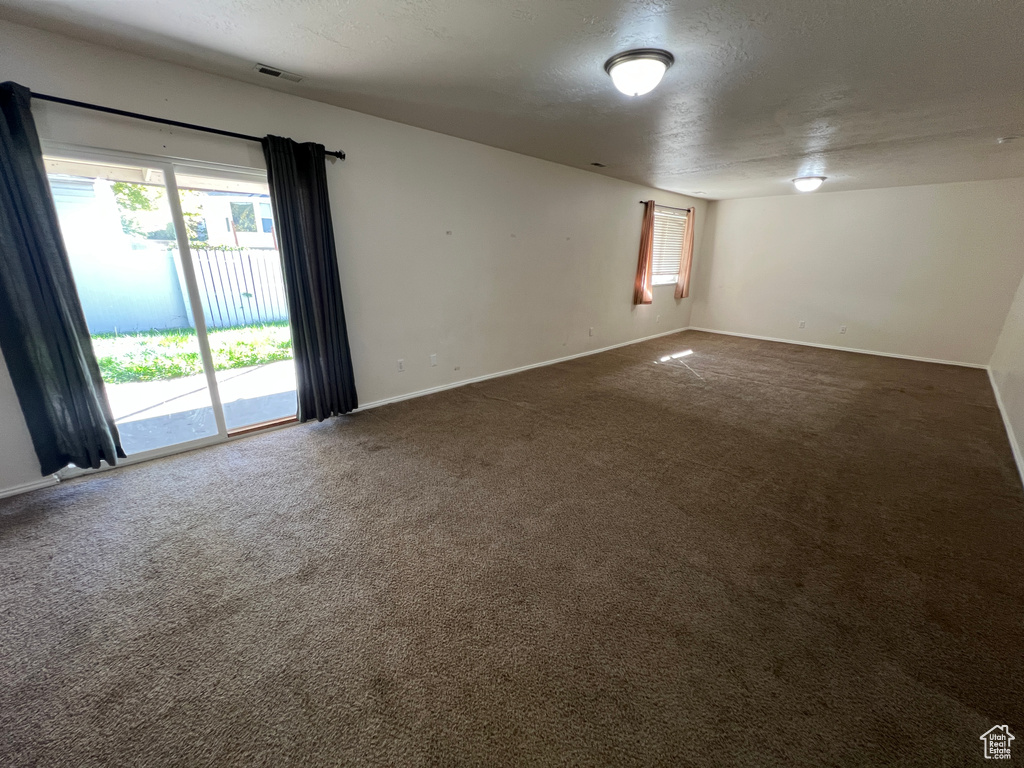 5133 W VILLAGE WOOD DR West Valley City, UT 84120
