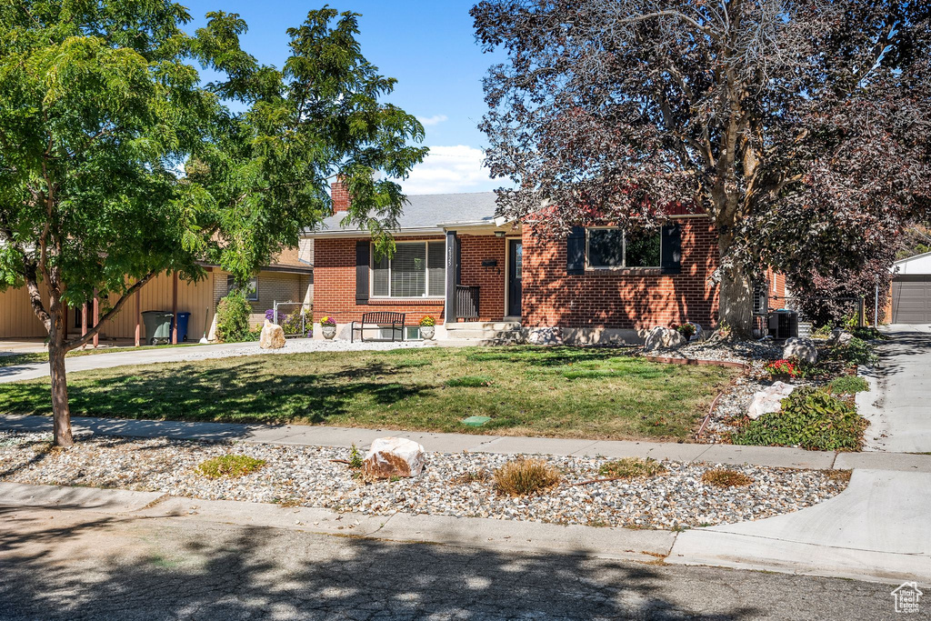 2125 E LOGAN AVE Salt Lake City, UT 84108