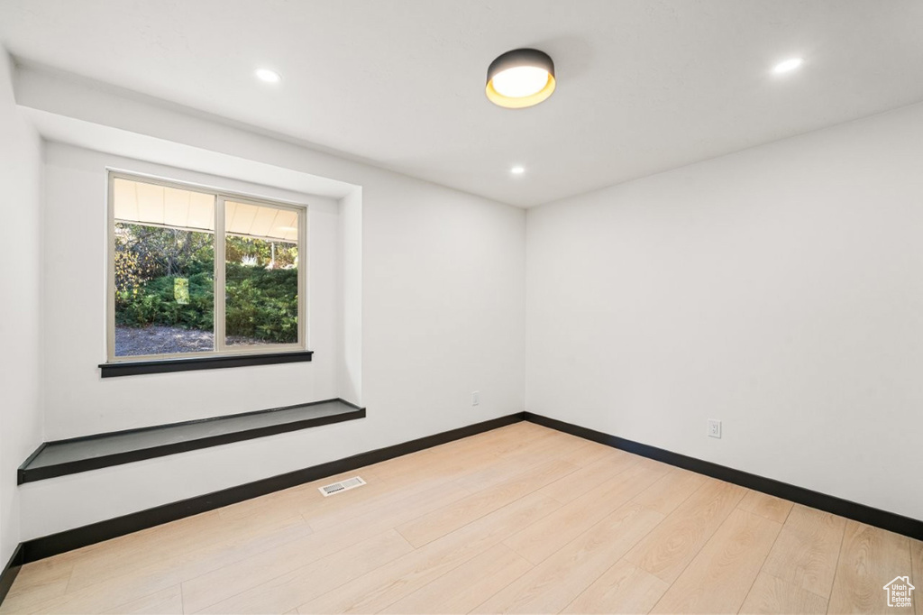 6386 DAVIS ST Mountain Green, UT 84050